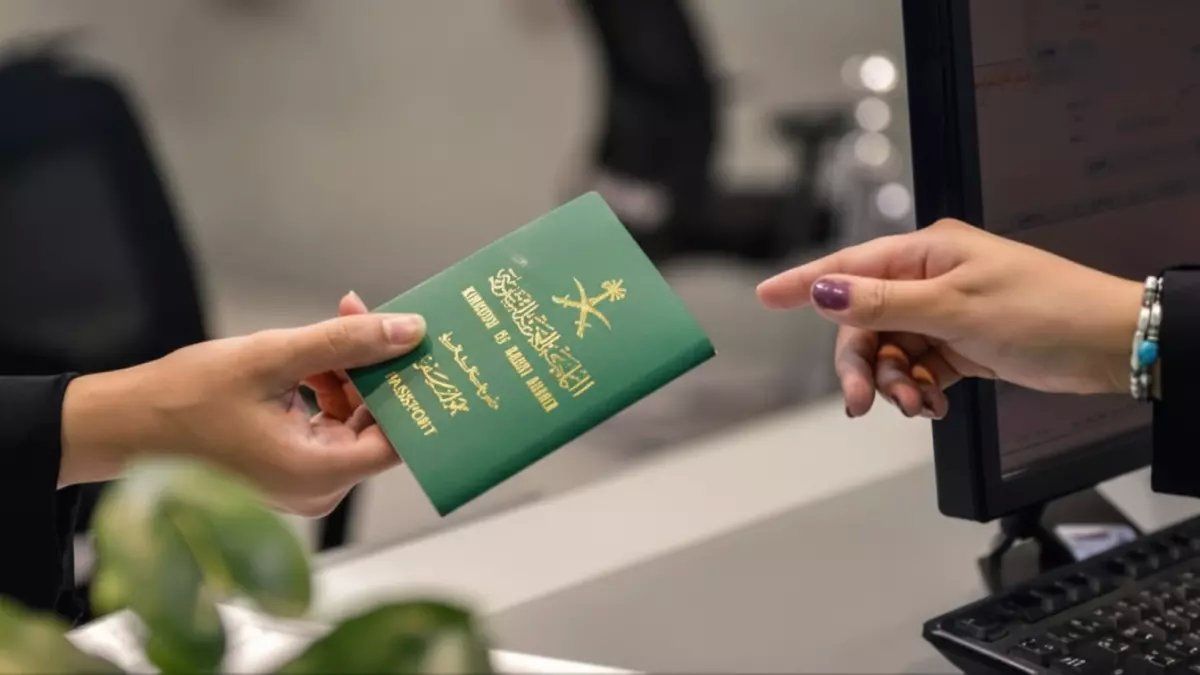 رسمياً: قرارات مصيرية بأسماء محددة... منح الجنسية السعودية لامرأة وإسقاطها عن رجل في قرار ملكي!