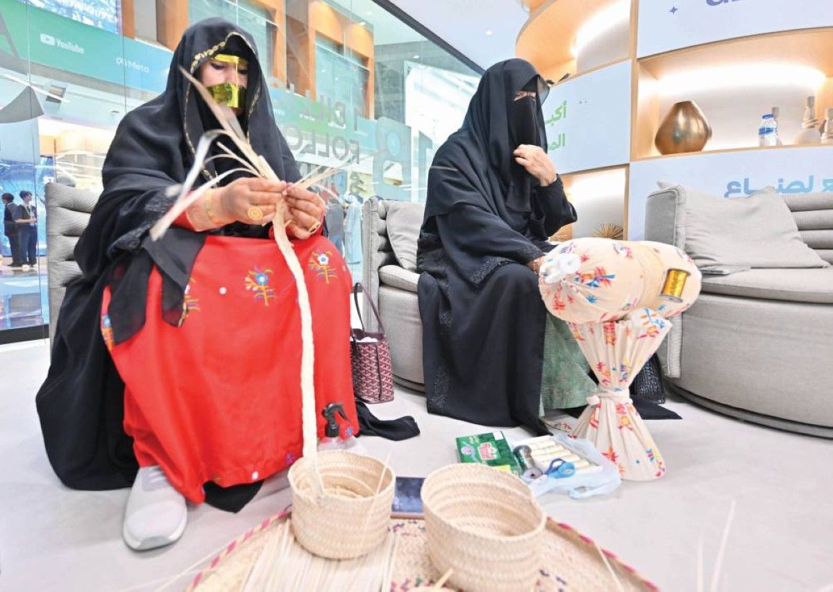 «زوليا» تحتفي بالتراث الإماراتي في القمة