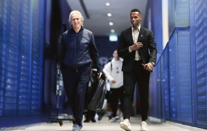 الديربي ينهي غياب سيماكان ويعيد بوشل