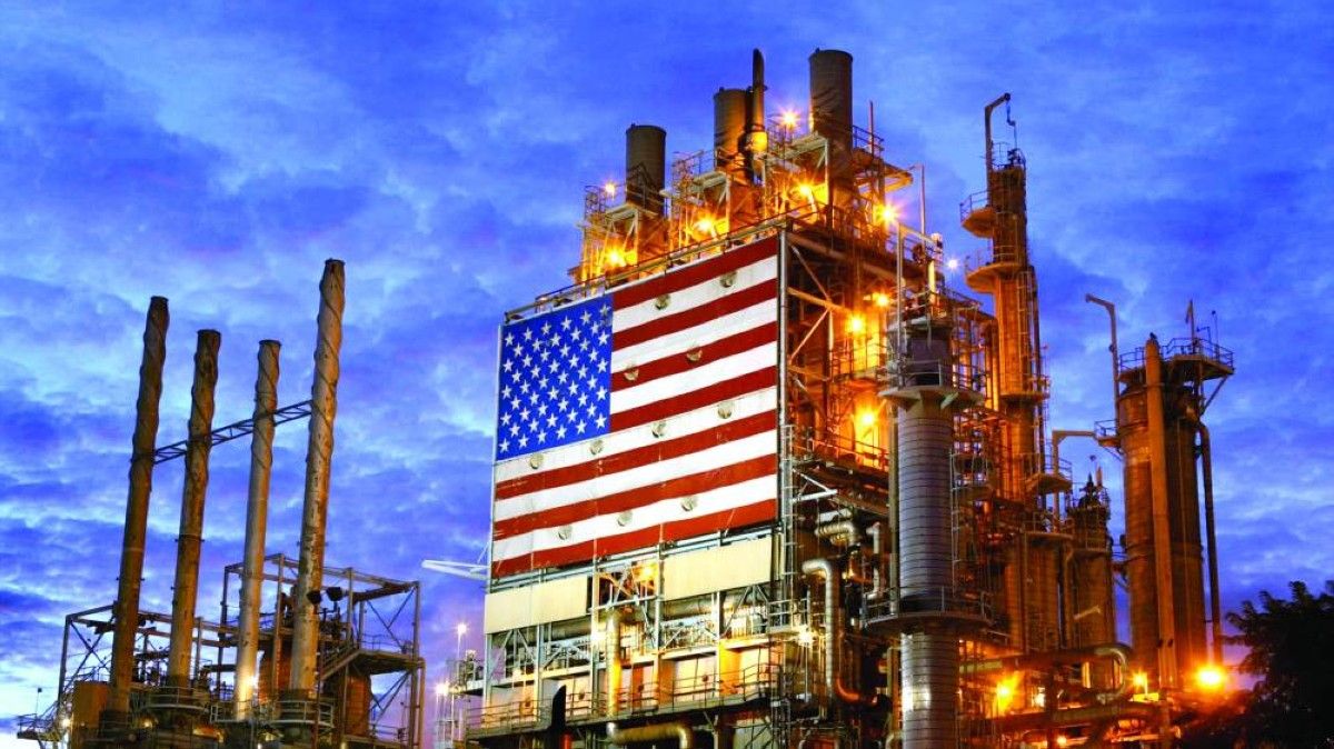 أسعار النفط تتماسك رغم مخاوف الإمدادات