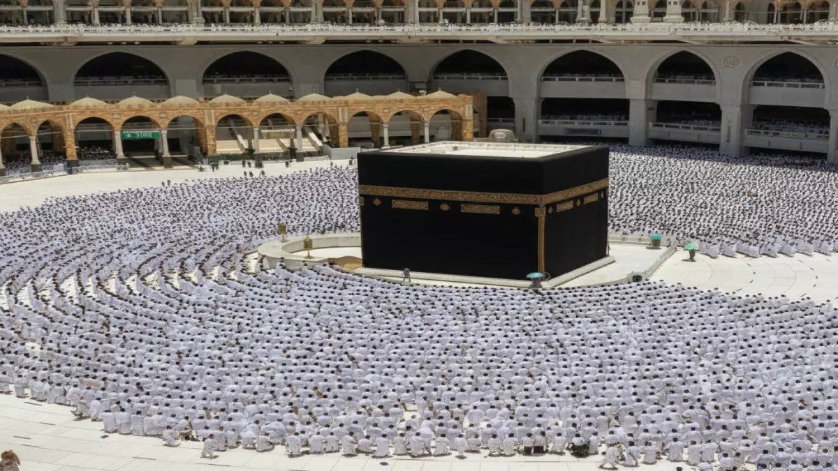 رسمياً: أسعار عمرة شعبان 2026 تبدأ من 30 ألف جنيه... وموعد الشهر المبارك يفاجئ الجميع!