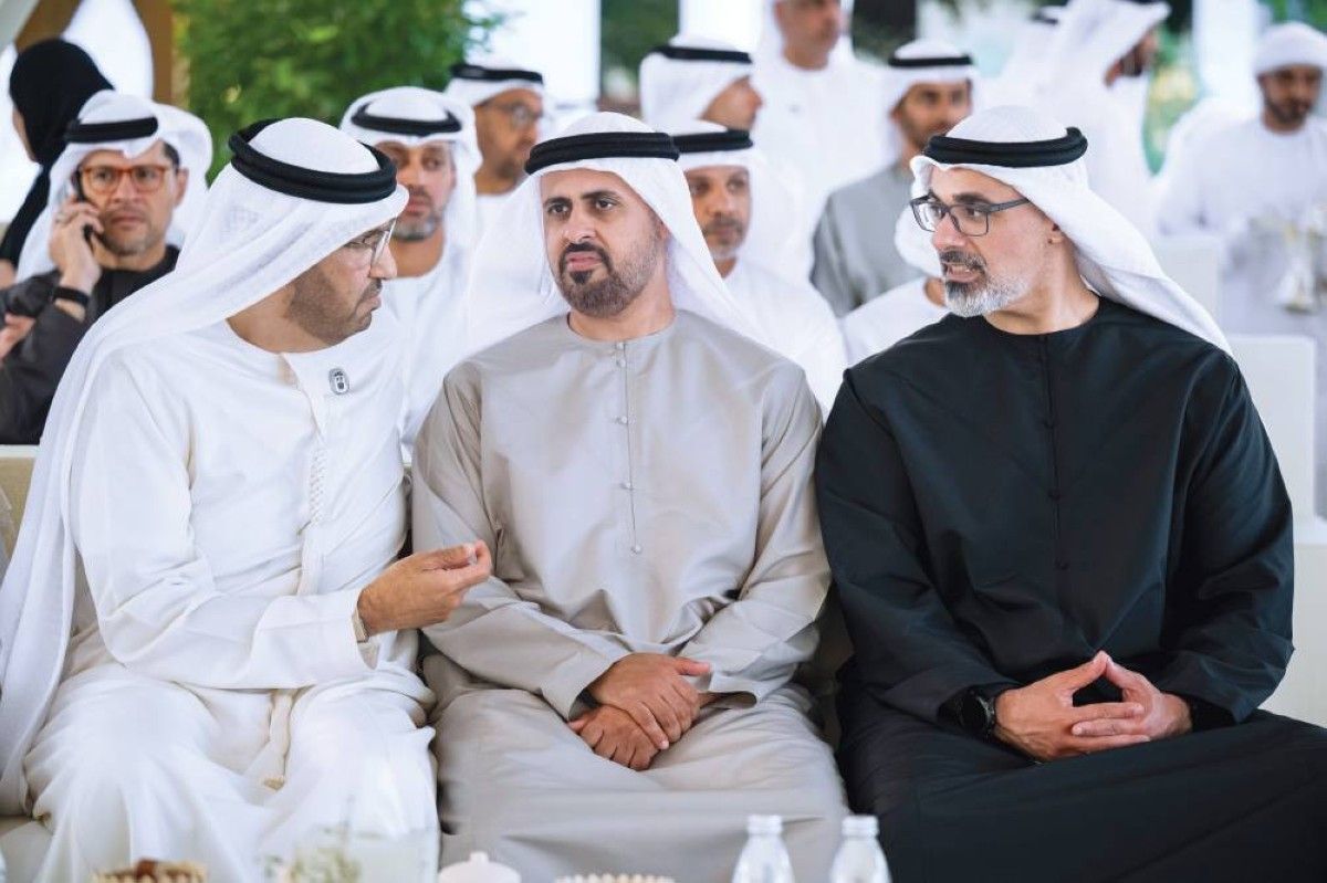 رئيس الدولة يمنح رئيس وزراء ألبانيا «وسام زايد»