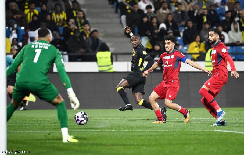 التعثر المعتاد.. ضمك يوقف انتصارات الاتحاد