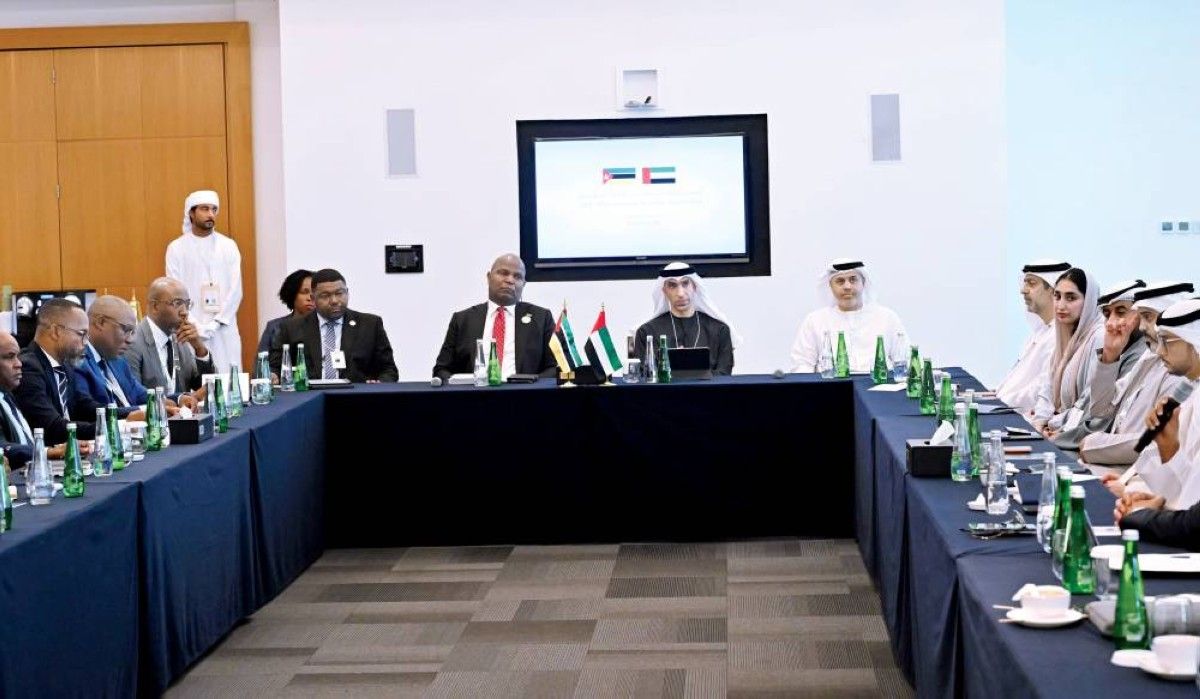 الإمارات وموزمبيق تبحثان تعزيز شراكتهما الاقتصادية