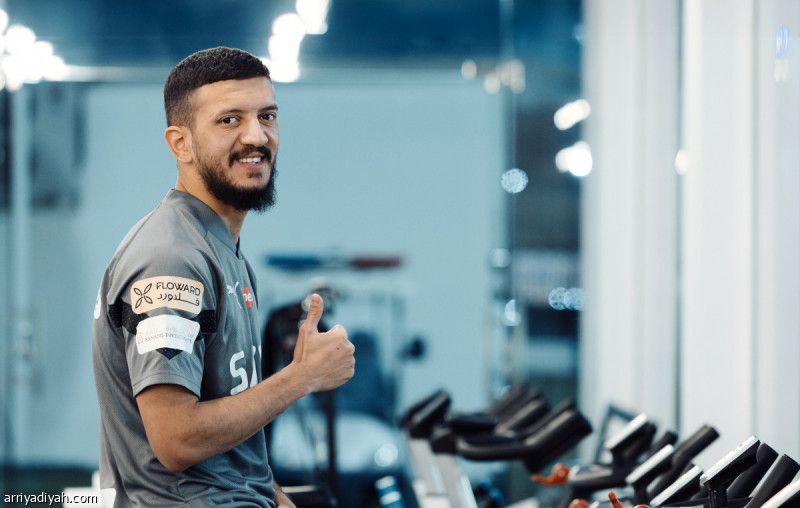 المالكي يتنازل عن 3 ملايين ونصف.. ويوقع مع الدرعية