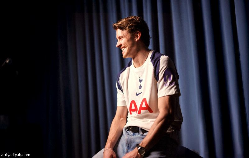 توتنام يضم جالاجر حتى 2031