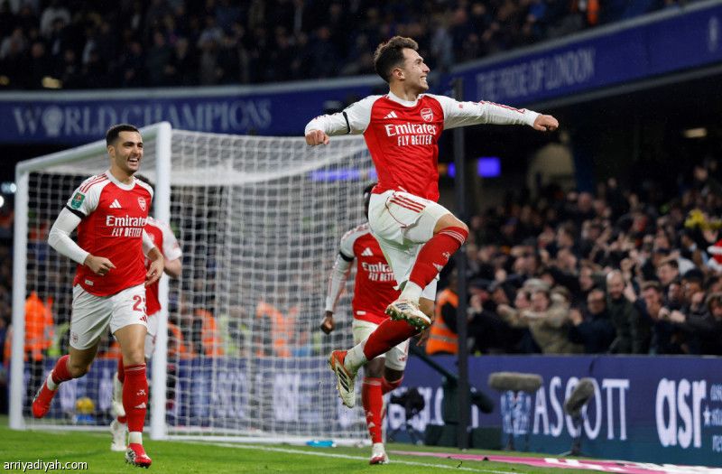 أرسنال على أعتاب نهائي الرابطة