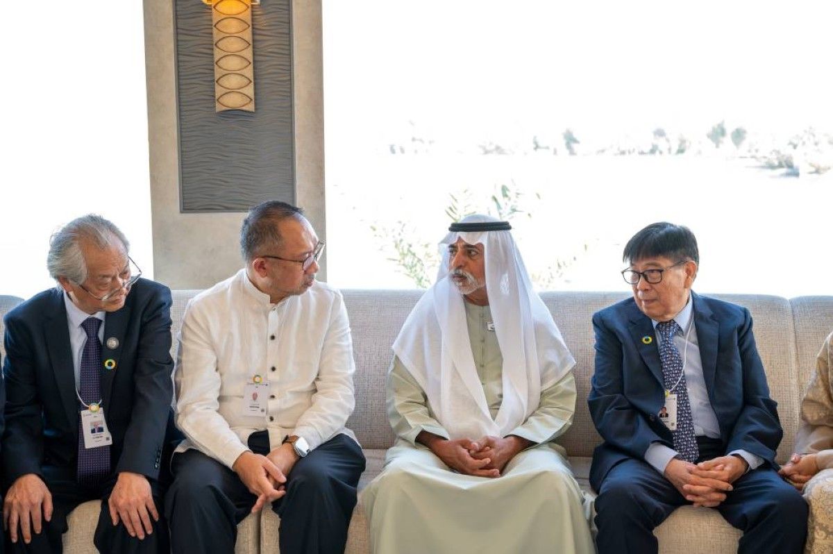 بحث تبادل الخبرات بين الإمارات و«التعاون الإسلامي»