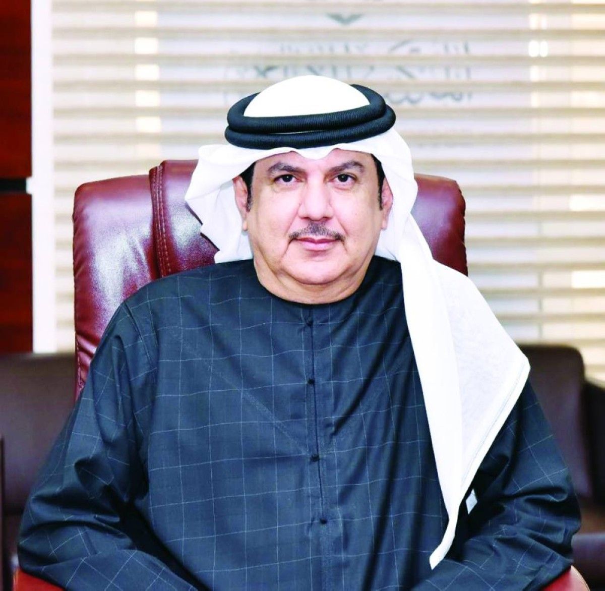 آلاف المتعاملين يتفاعلون مع قنوات بلدية الفجيرة الإلكترونية وتطبيقاتها الذكية