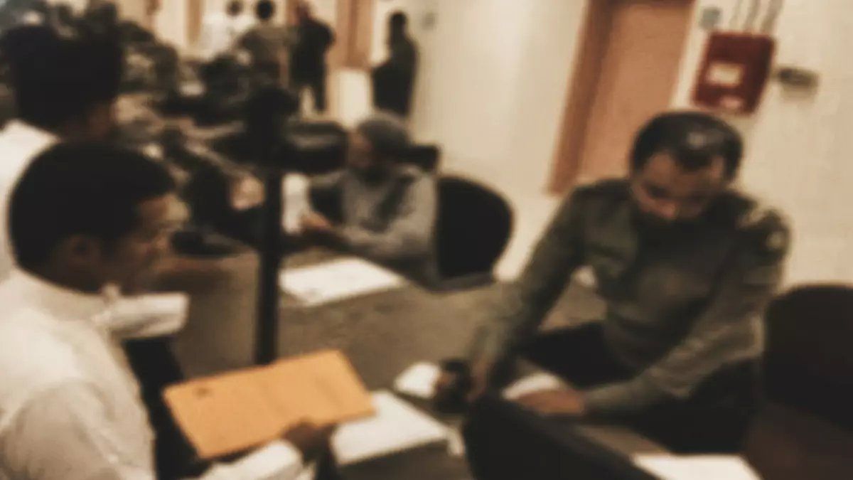 رسمياً: الجوازات تكشف العقوبة الصادمة للوافد المخالف... 50 ألف ريال وسجن!