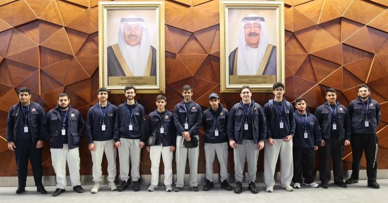 متفوقو الثانوية إلى إندونيسيا وأوزبكستان