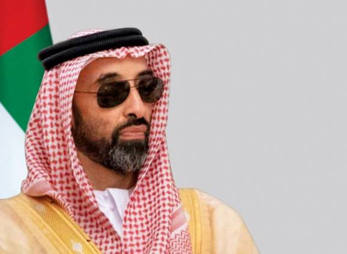 طحنون بن زايد: بلادنا أثبتت في 17 يناير أن الأوطان تُبنى بالصبر والإرادة