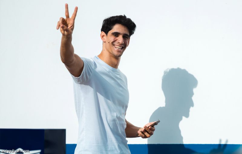 بونو يخطف جائزة «جوي أواردز 2026»