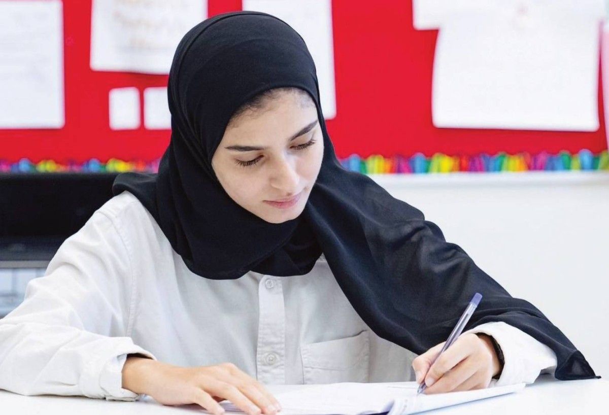 مدارس تُلزم أولياء أمور طلبة الـ 12 بالحضور لتوقيع تعهدات متابعة التحصيل الدراسي