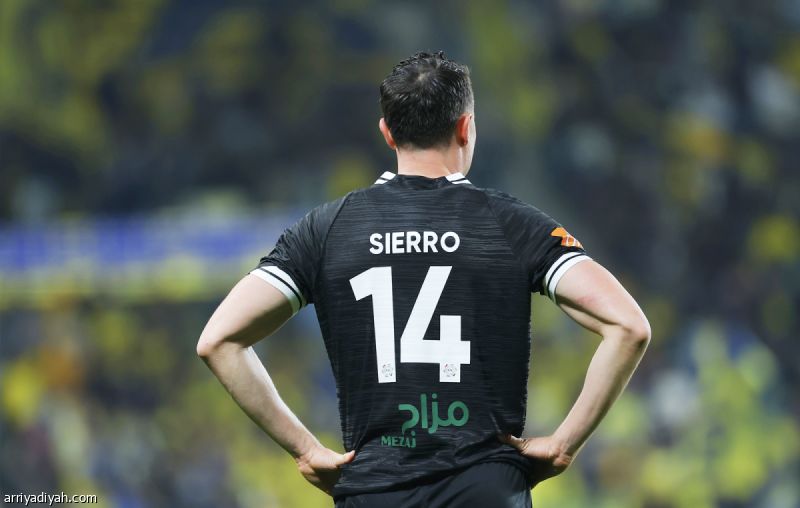 قبل سيرو.. 12 شبابيا طردوا أمام النصر