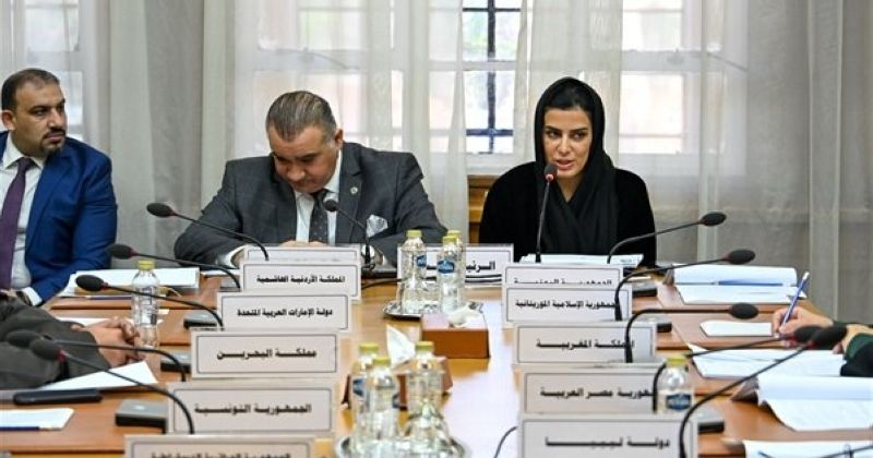 من اجتماع اللجنة بمشاركة الكويت