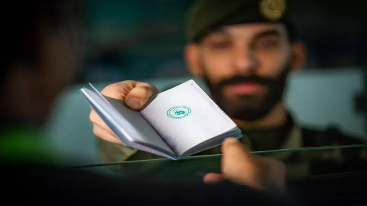 عاجل : قرار مزلزل من الجوازات السعودية بشأن تجديد جواز السفر المنتهي يصدم الجميع!