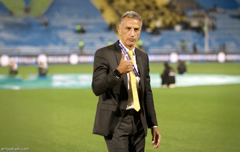 الطرد يرجح كفة شاموسكا على إنزاجي