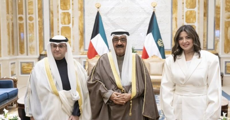 سمو الأمير يستقبل المديرة العامة لبلدية الكويت بمناسبة تعيينها في منصبها الجديد