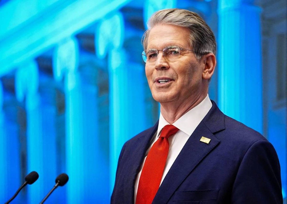 وزير الخزانة الأمريكي يحذر من فرض رسوم أوروبية مضادة بسبب غرينلاند