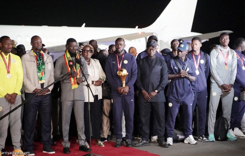 السنغال.. الأراضي والملايين تنهال على الأبطال