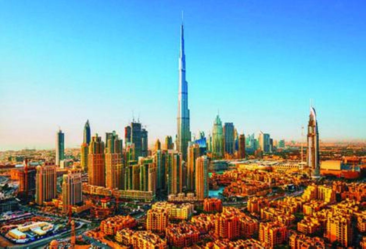 الإمارات تقود الاستثمار العالمي في الذكاء الاصطناعي والطاقة النظيفة