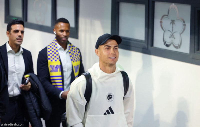 بعد 11 شهرا.. غريب يعود إلى تشكيل النصر