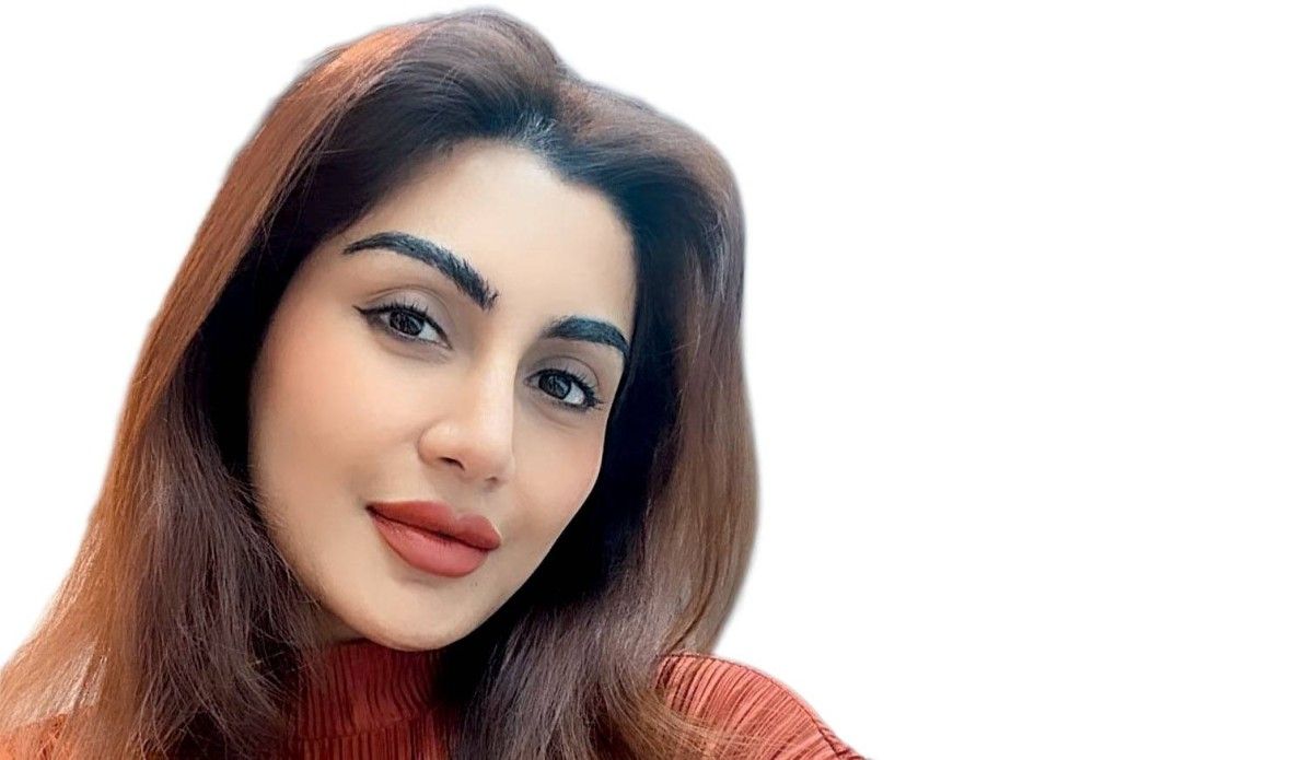 ريمي سين تهجر أضواء «بوليوود» إلى عقارات دبي