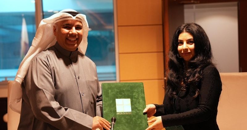 الياسين وبهبهاني عقب توقيع المذكرة