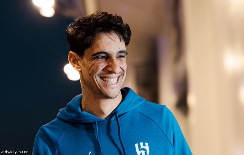 الهلال.. بونو يبدأ رحلة العلاج