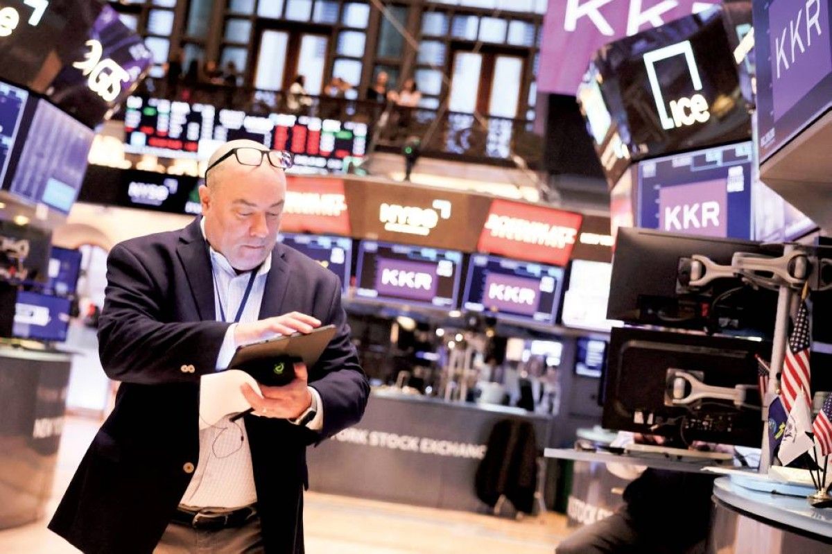 تباين «وول ستريت» وترقّب اجتماع «الفيدرالي»