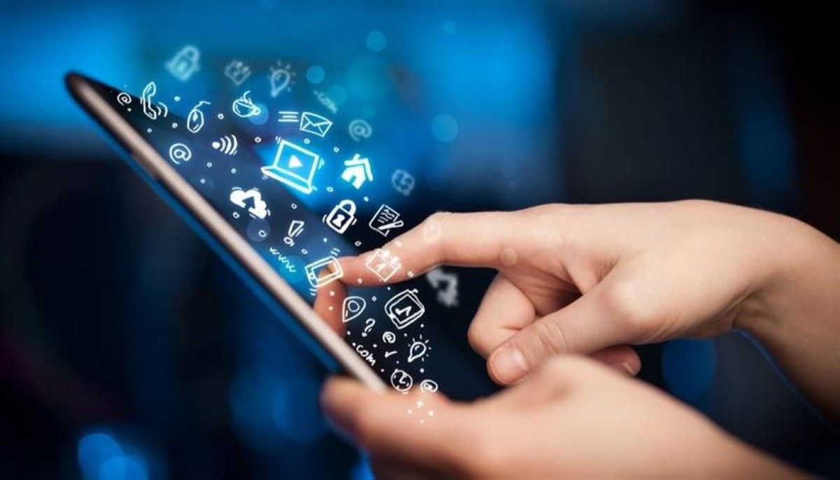 شرطة دبي: حبس وغرامة تصل لـ500 ألف درهم عقوبة الإساءة عبر الإنترنت