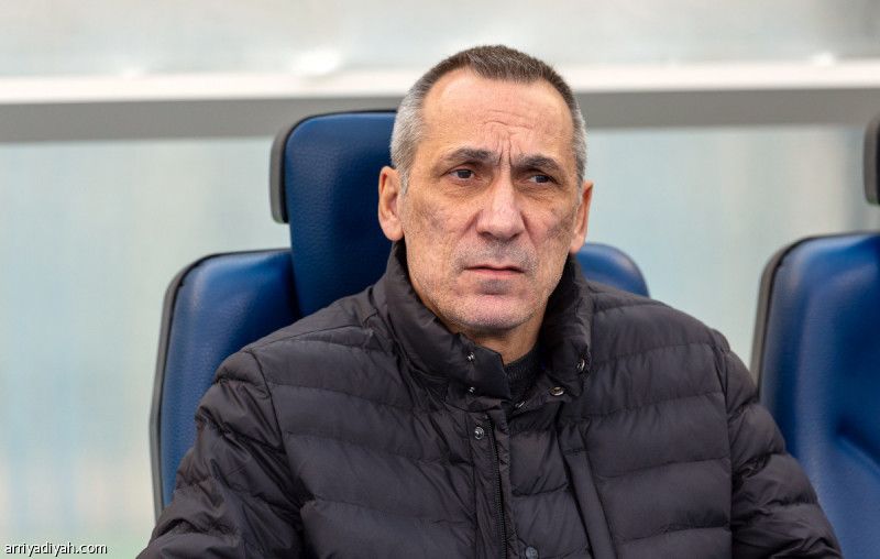 دونيس: لماذا لم تتدخل الـ «VAR» وتطرد توني أمام الأهلي؟