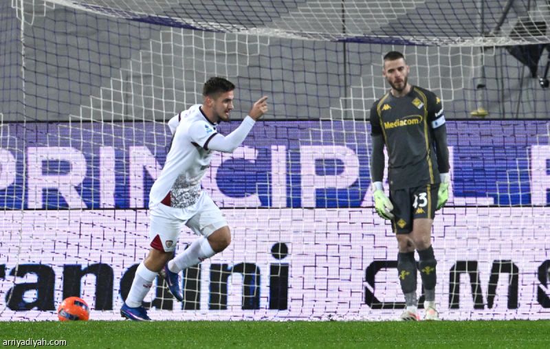 كالياري يضاعف جراح فيورنتينا