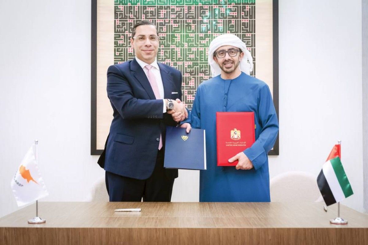 عبدالله بن زايد يوقع ووزير خارجية قبرص مذكرة شراكة استراتيجية في مجال الطاقة