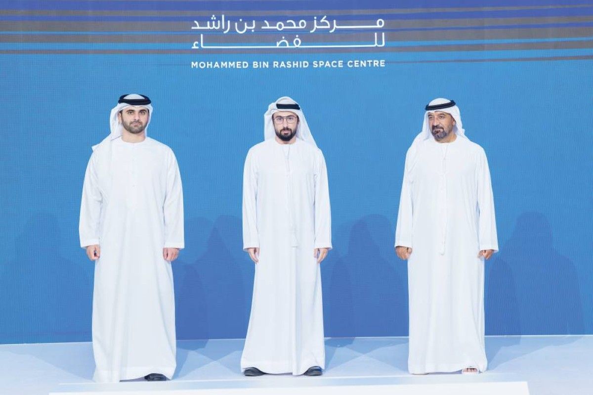 أحمد بن سعيد ومنصور بن محمد يشهدان تخريج الدفعة الأولى من «أكاديمية دبي الصحية للقيادة»