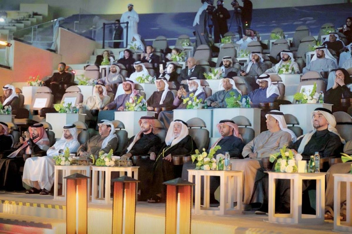 حاكم الشارقة يشهد العرض الأول للملحمة المسرحية «الزير سالم» على مسرح المجاز