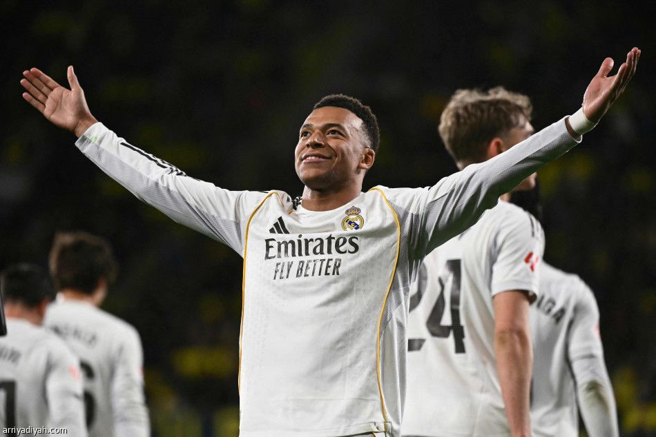 ثنائية مبابي تضع ريال مدريد على القمة