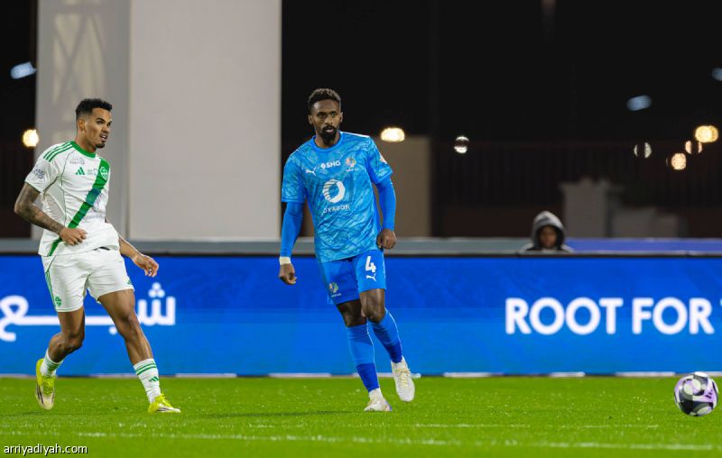 السماعيل يكرر عقوبة القرني على خليفة