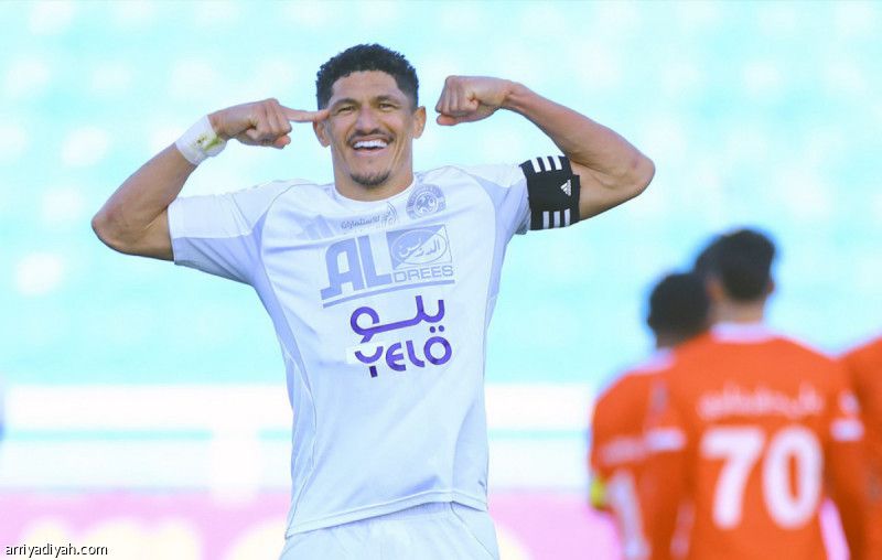 الفيصلي يقسو على العربي بثلاثية.. والرائد والزلفي يعودان بالتعادل