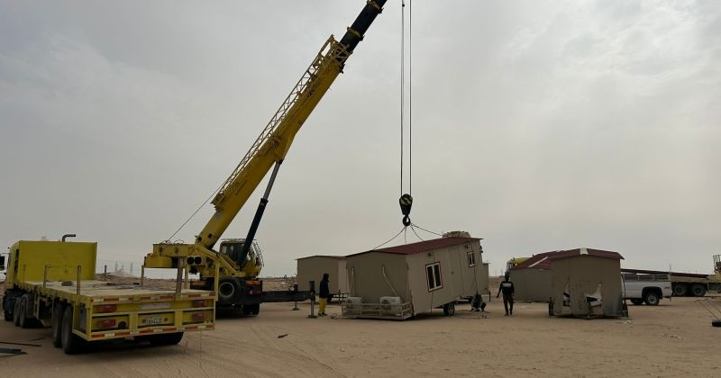 البلدية: رفع 12 «شاليه متنقل» و4 سيارات مهملة و2 «فود ترك» في منطقة الهجن