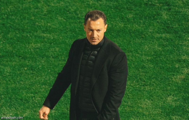 الأهلي.. يايسله يفاضل بين 3