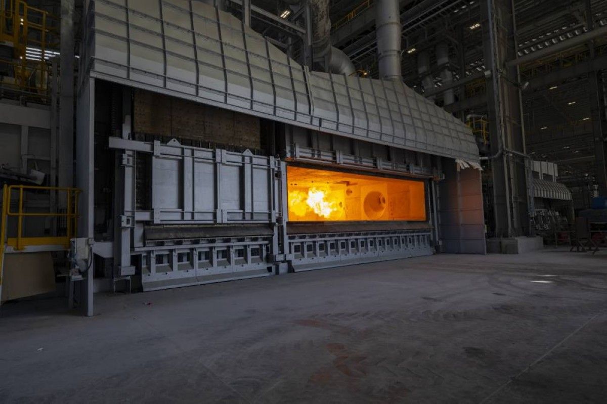 "الإمارات للألمنيوم"تعلن تشغيل فرن الصهر الرئيسي في مصنع الطويلة