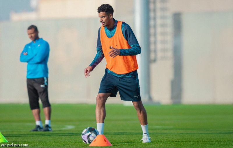 بالإعارة.. الشباب يوقّع مع الأسمري