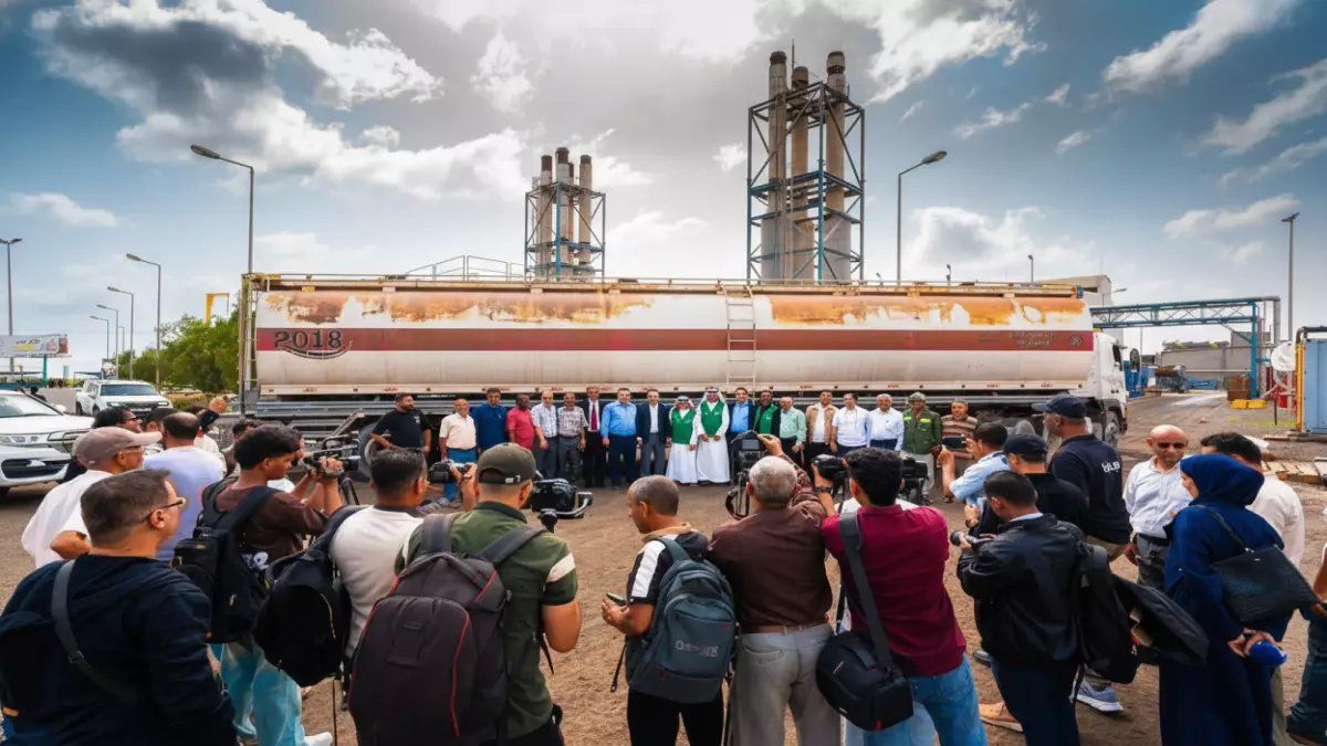 رسمياً: السعودية تطلق منحة ضخمة تنعش 70 محطة كهرباء يمنية... إنقاذ ملايين اليمنيين من الظلام!