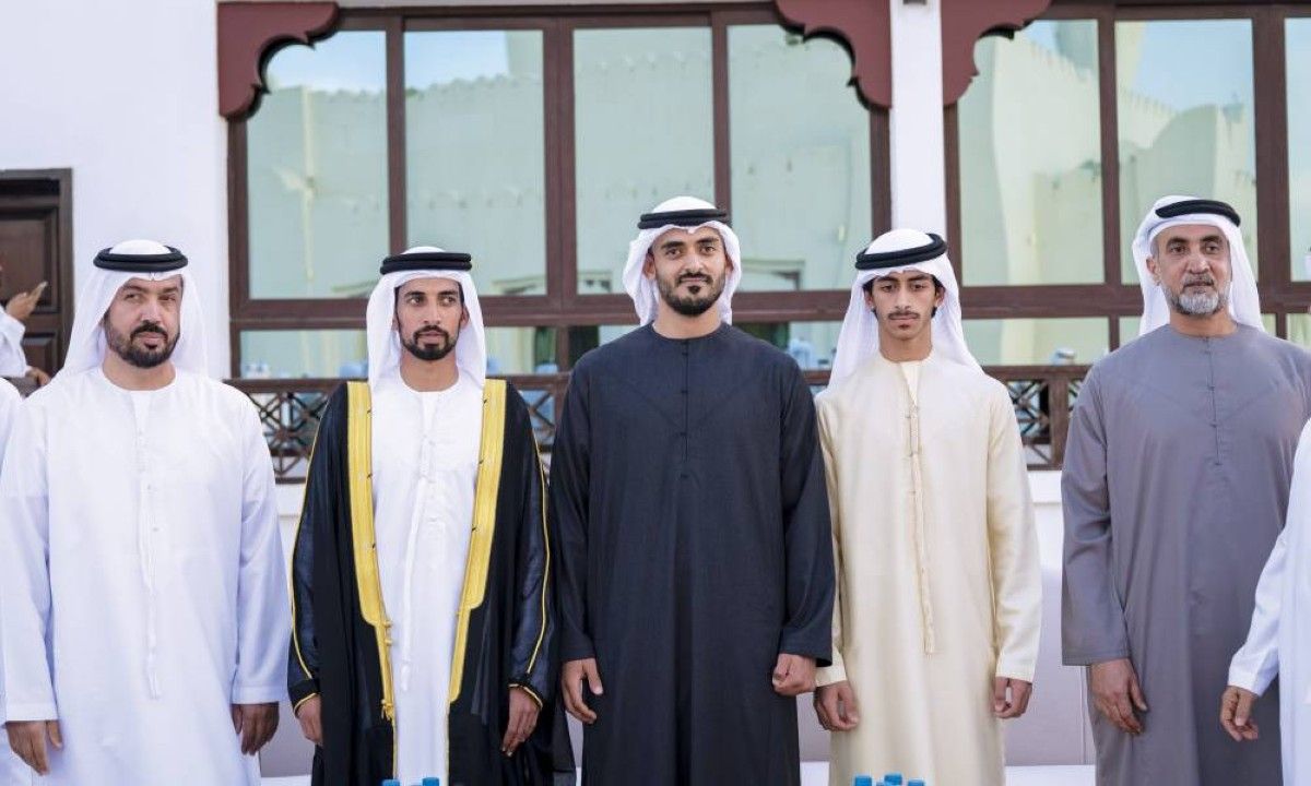 زايد بن محمد بن زايد يحضر أفراح المزروعي