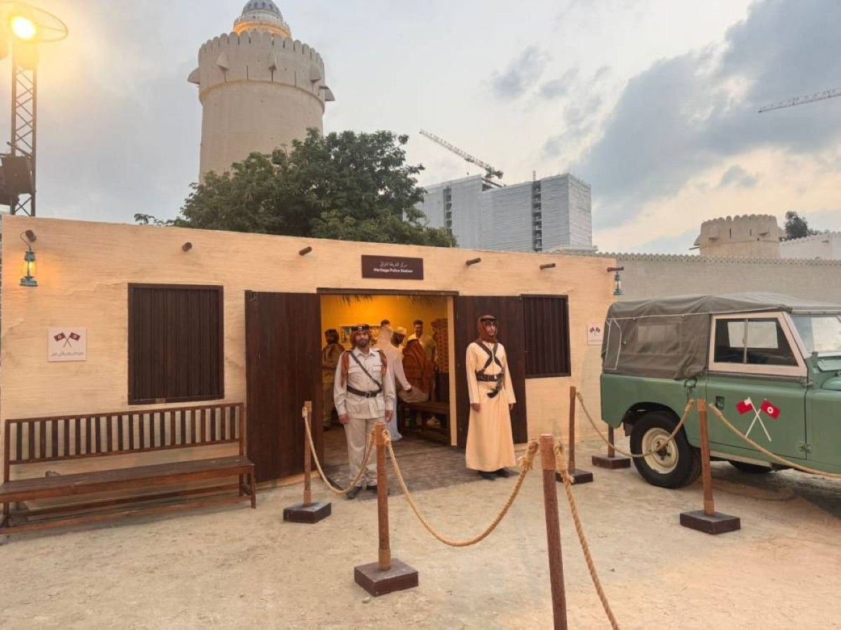 تجربة تراثية تحاكي بدايات شرطة أبوظبي في مهرجان قصر الحصن