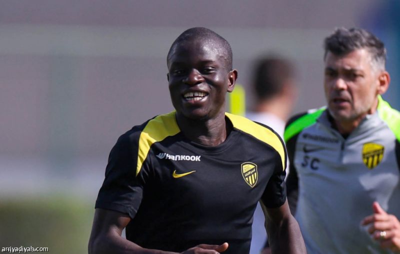 ليكيب: فنربخشة يتفق مع كانتي