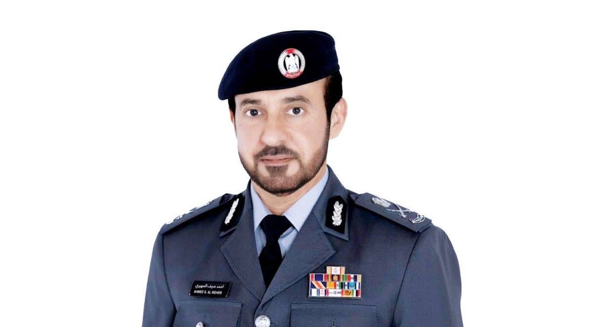 المهيري يطّلع على منظومة التطوير في أكاديمية سيف بن زايد