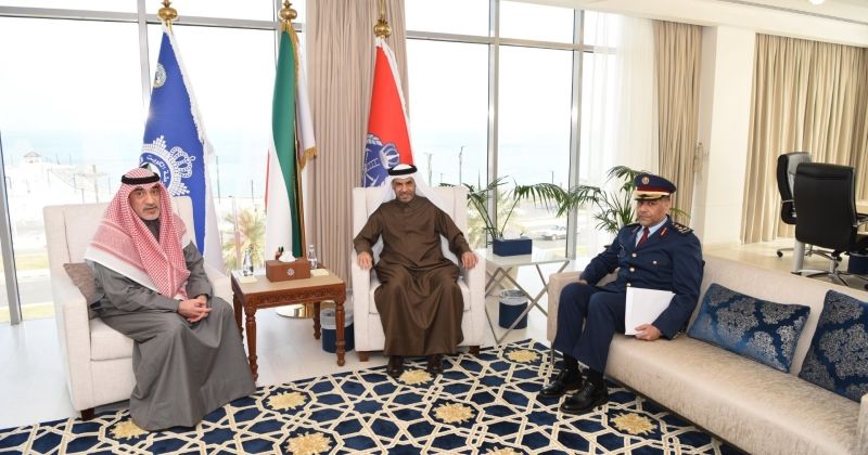 النائب الأول مستقبلاً سفير قطر